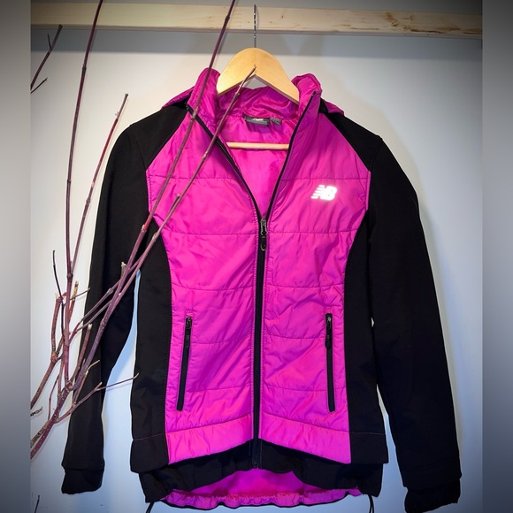 New Balance Jacket - Picture 1 of 4